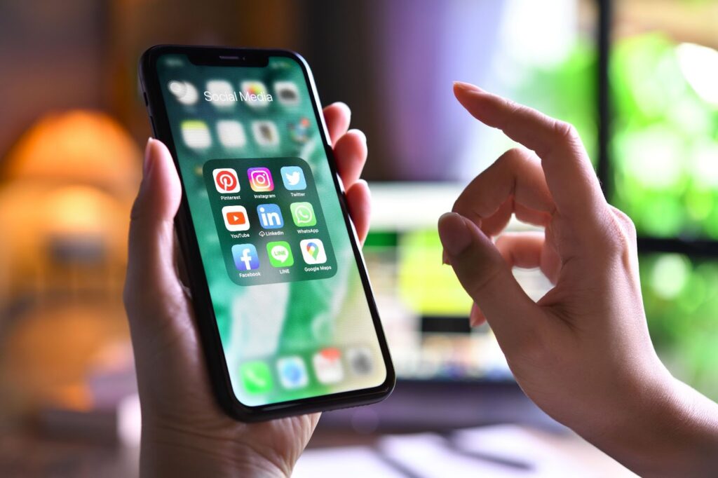Meningkatkan Bisnis Anda dengan Strategi Sosial Media Marketing yang Tepat