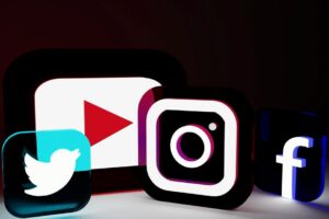 Kuasai Algoritma Sosial Media 2026: Strategi Terbaik Instagram, TikTok, YouTube, dan Facebook
